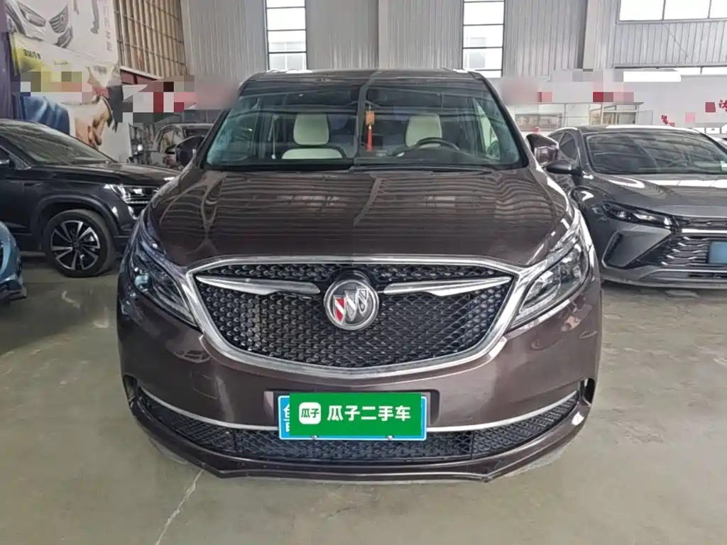Buick GL8 — миниатюра 3