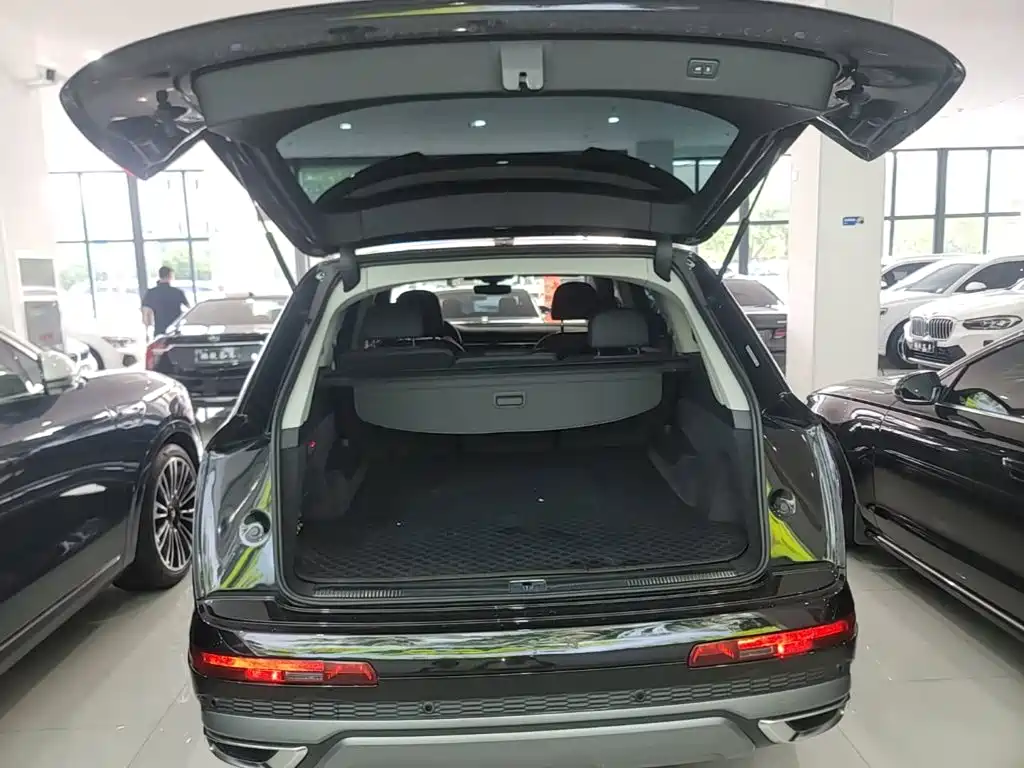 Audi Q7 — миниатюра 19
