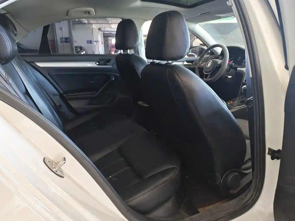 Volkswagen Lamando — миниатюра 12