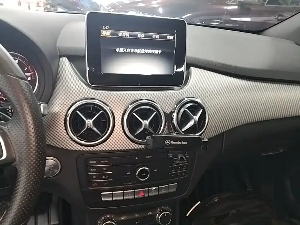 Mercedes-Benz B-Class — миниатюра 13