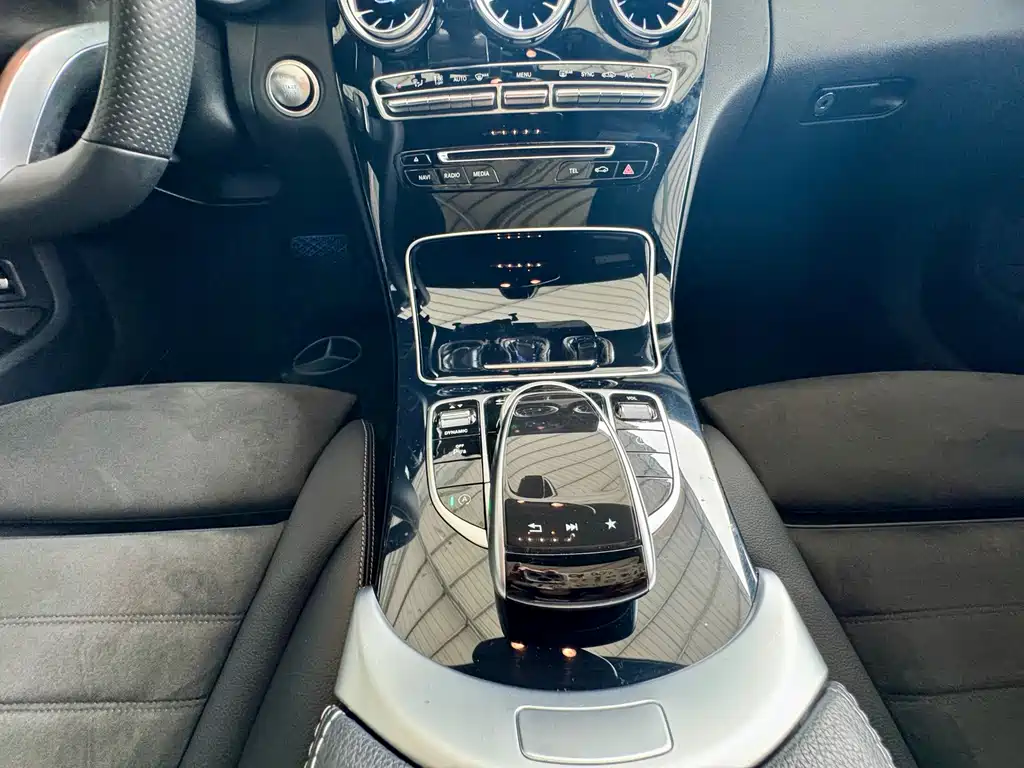 Mercedes-Benz C-Class — миниатюра 20