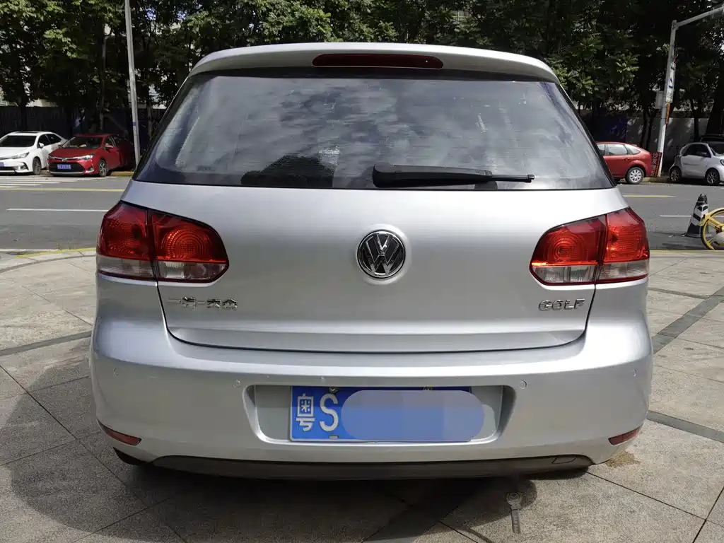 Volkswagen Golf — миниатюра 6