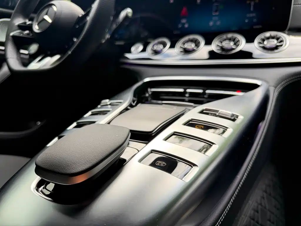 Mercedes-Benz AMG GT — миниатюра 8