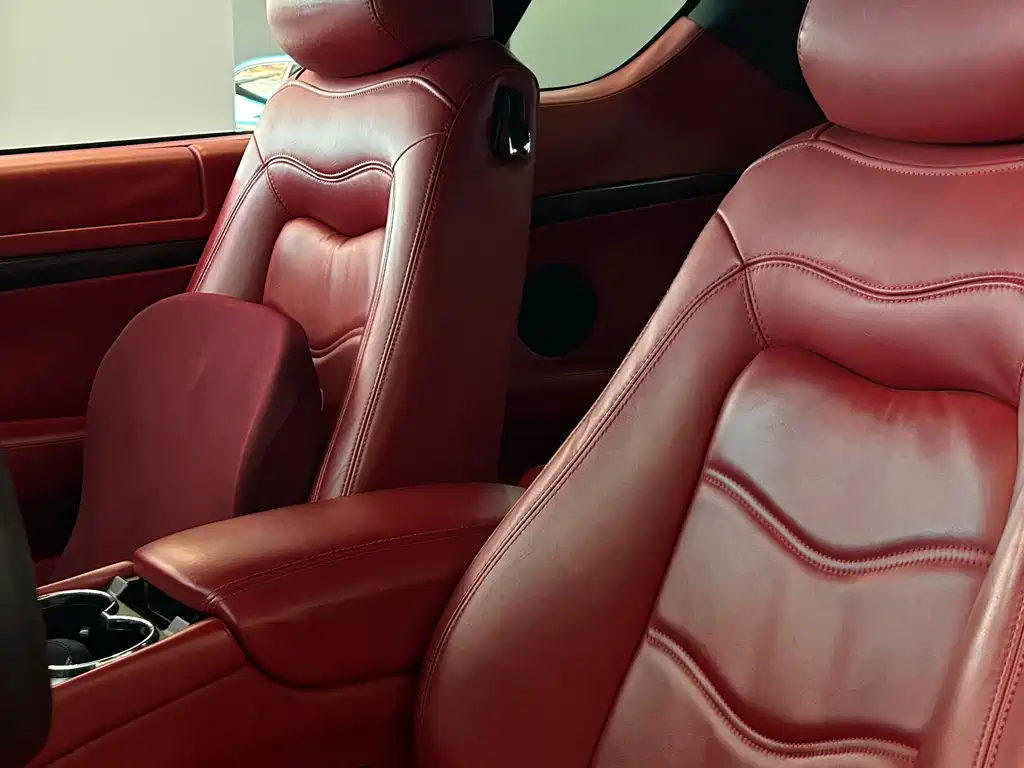 Maserati GranTurismo — миниатюра 9