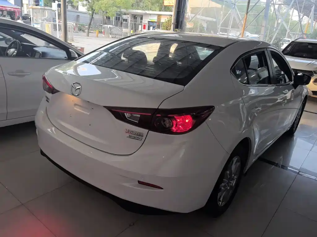 Mazda 3 Axela — миниатюра 7