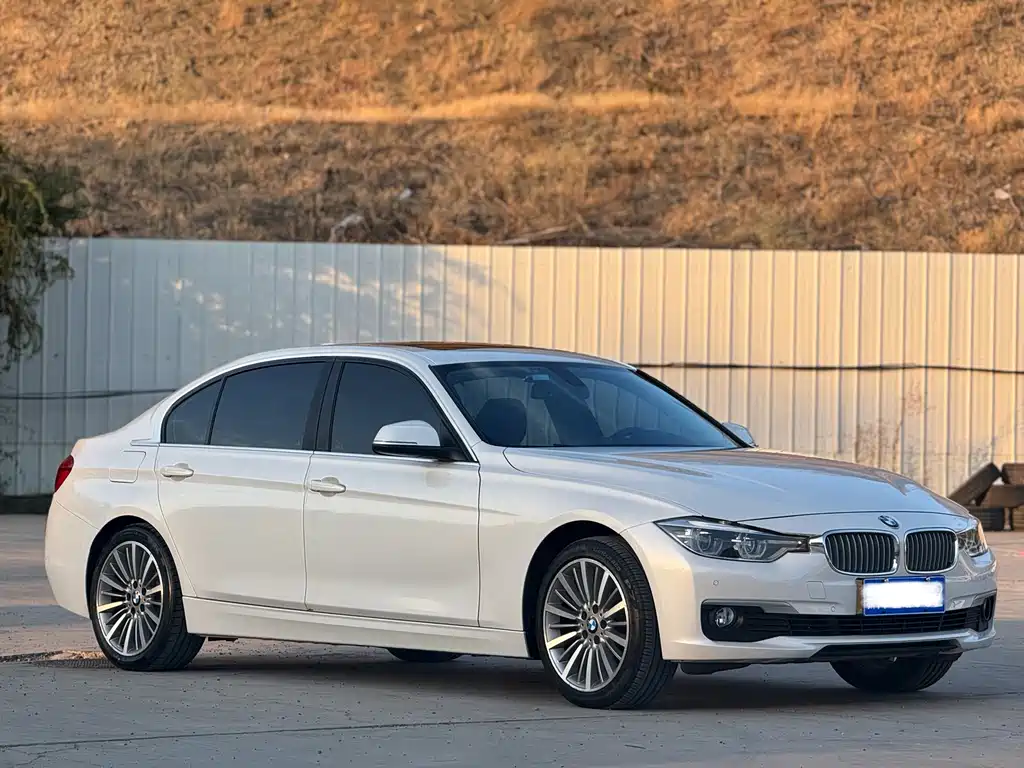 BMW 3 Series — миниатюра 3
