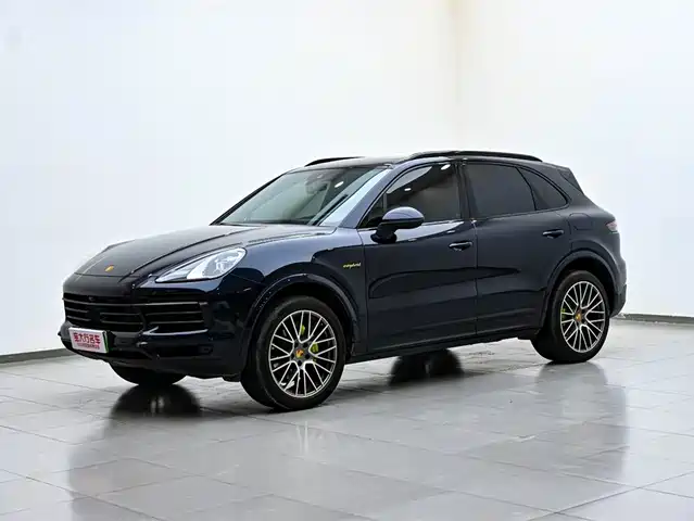 PORSCHE CAYENNE NEW ENERGY 2023