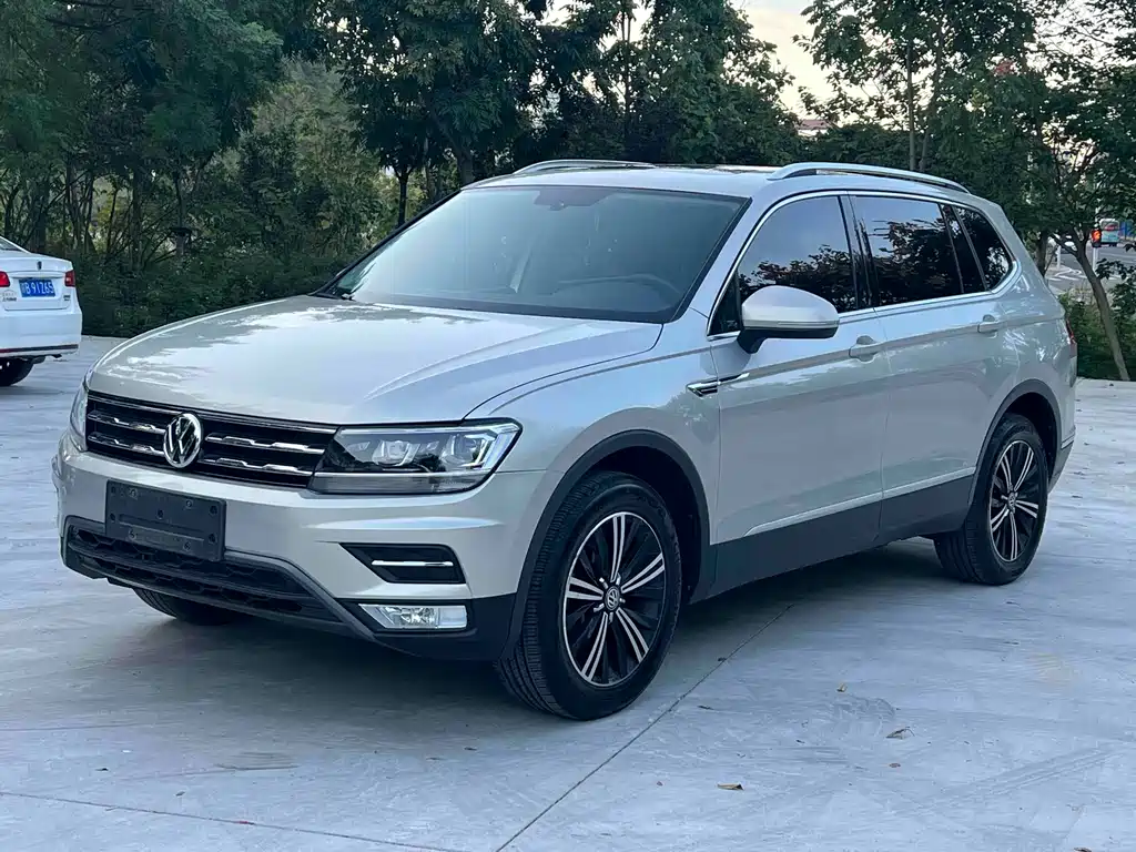 Volkswagen Tiguan L