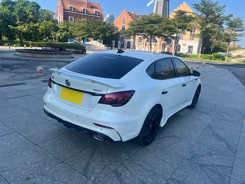 MG MG6 — миниатюра 14