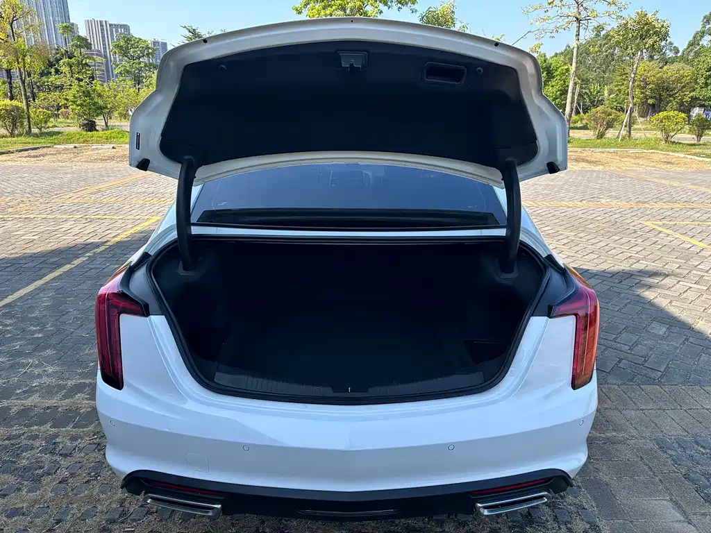Cadillac CT5 — миниатюра 18