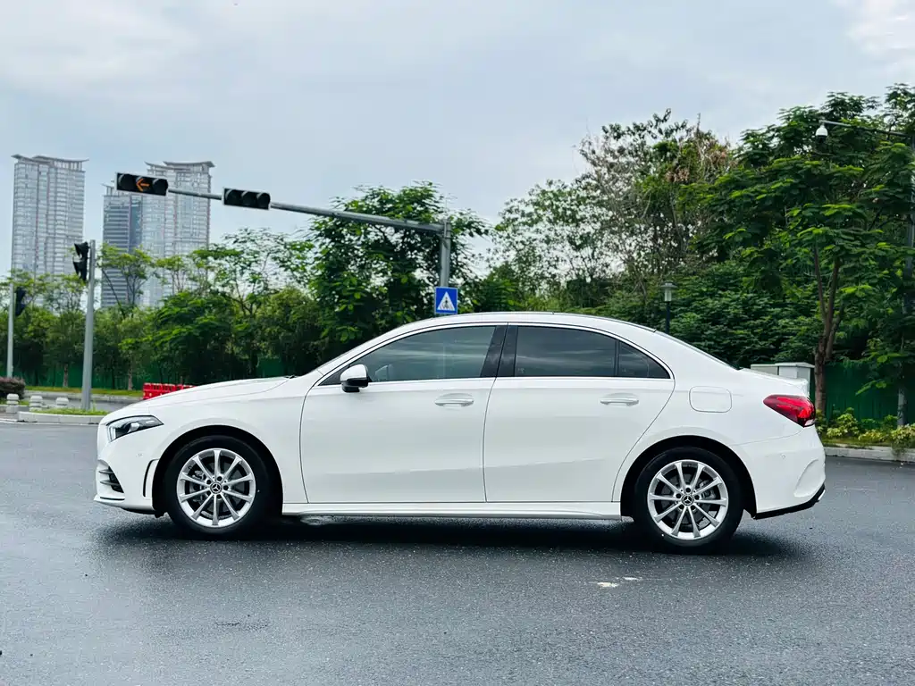 Mercedes-Benz A-Class — миниатюра 4