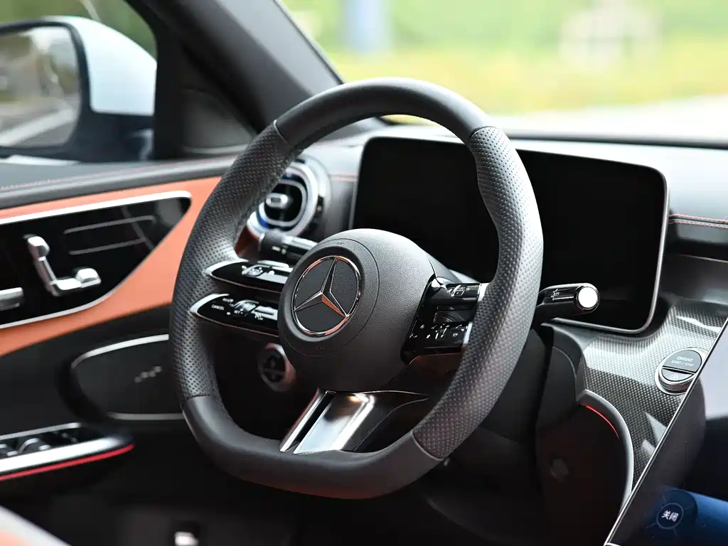 Mercedes-Benz C-Class — миниатюра 7