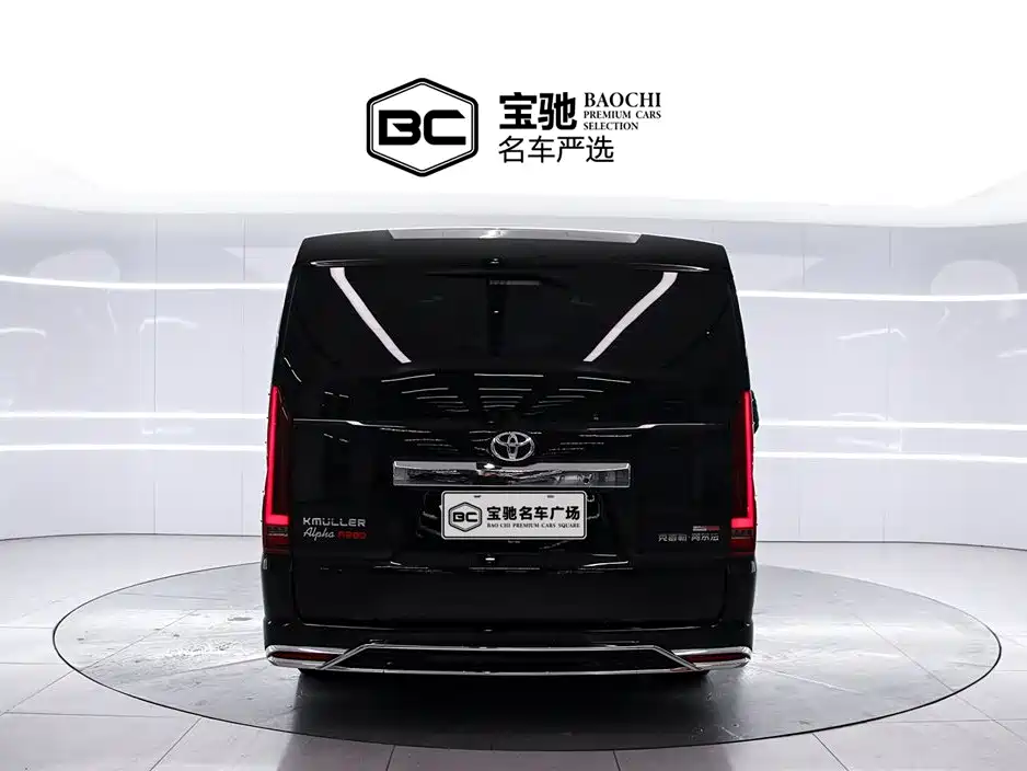 Toyota HiAce 2025 3.5L AT