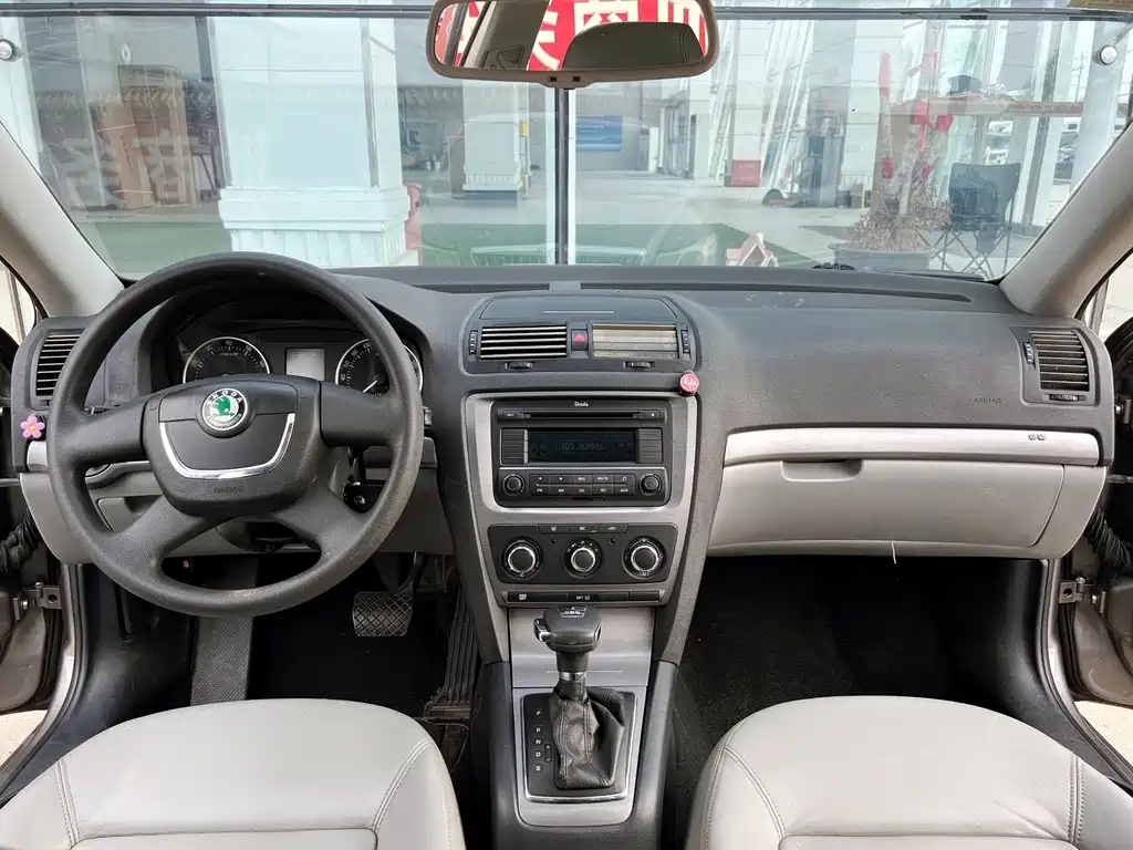 Skoda Octavia — миниатюра 12