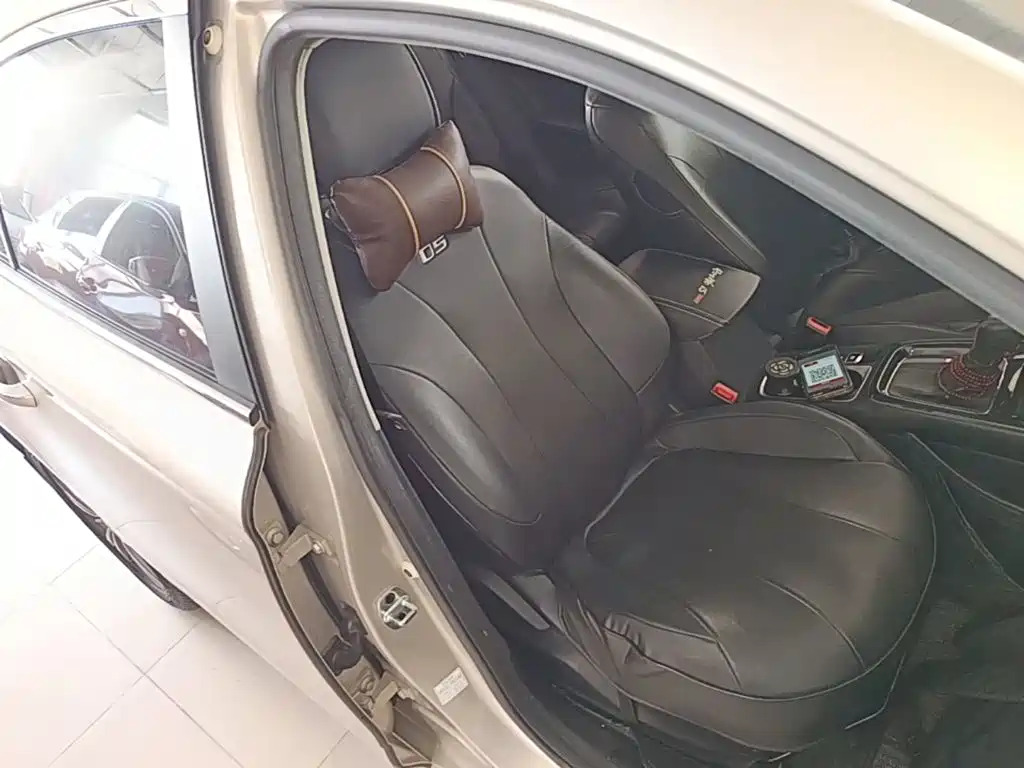 Roewe i5 — миниатюра 25