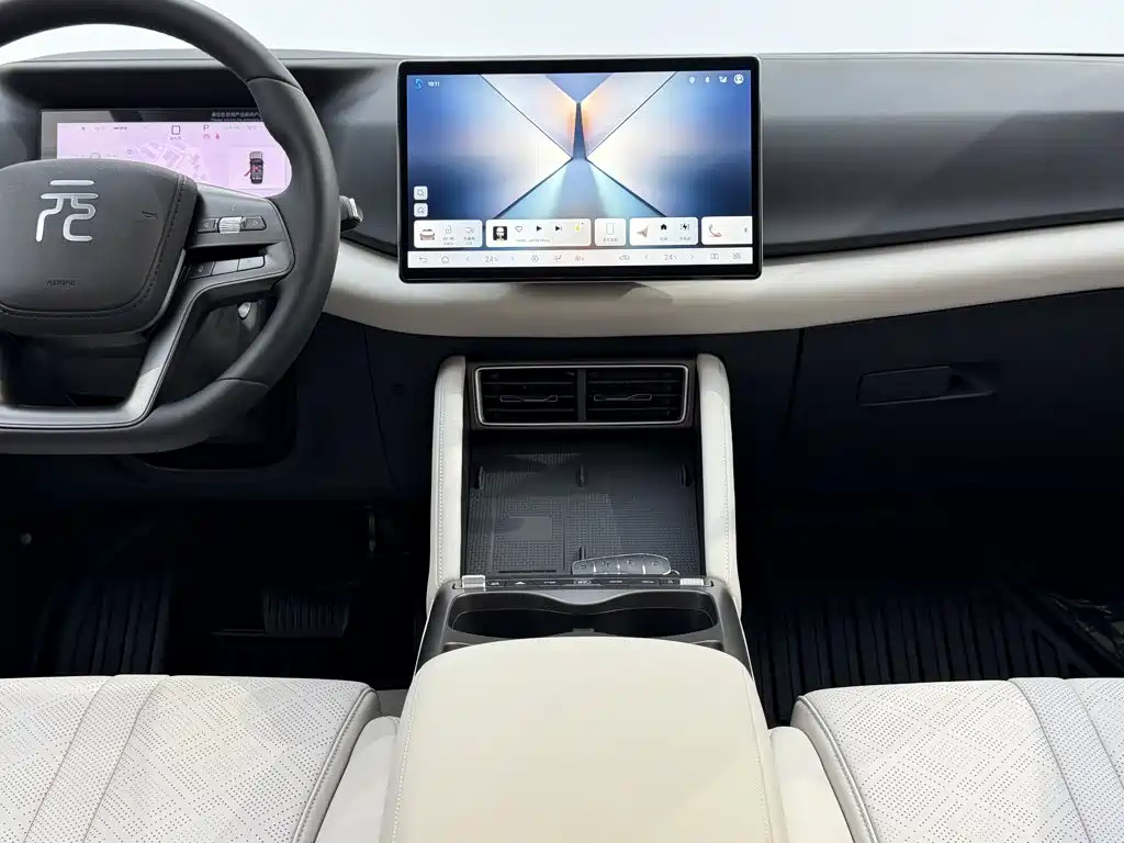 BYD Yuan UP — миниатюра 24