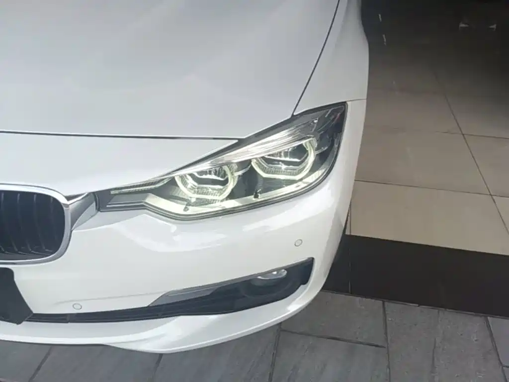 BMW 3 Series — миниатюра 24