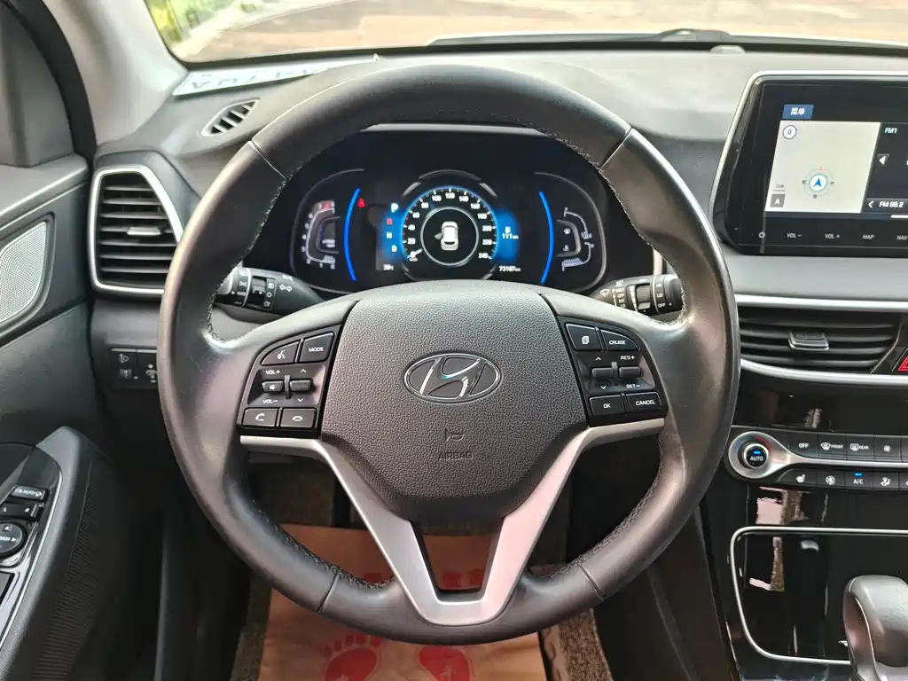 Hyundai Tucson — миниатюра 13
