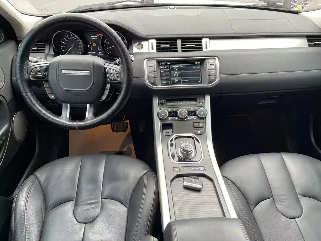 Land Rover Evoque — миниатюра 6