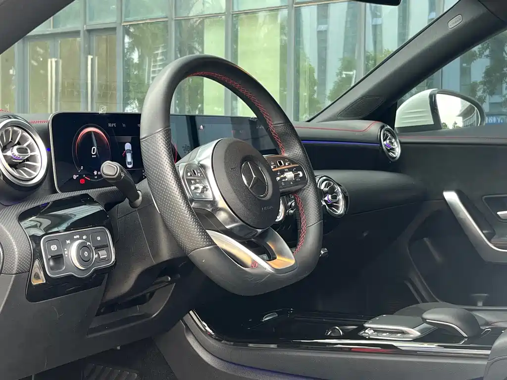 Mercedes-Benz CLA (Import) — миниатюра 10