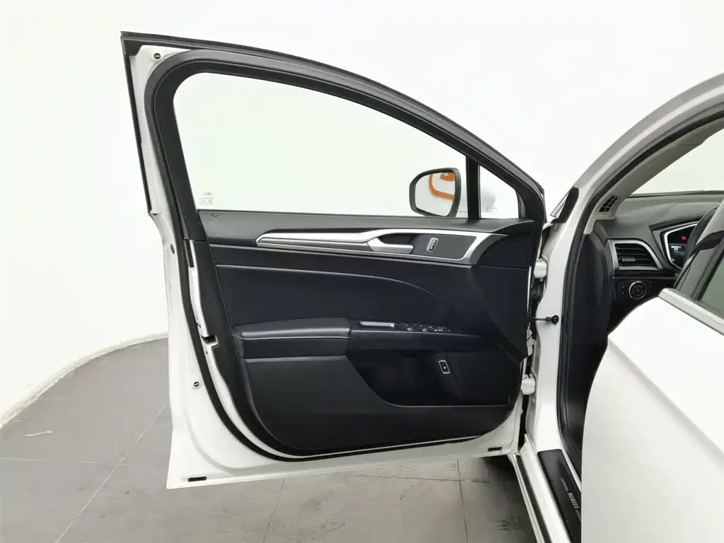 FORD MONDEO NEW ENERGY