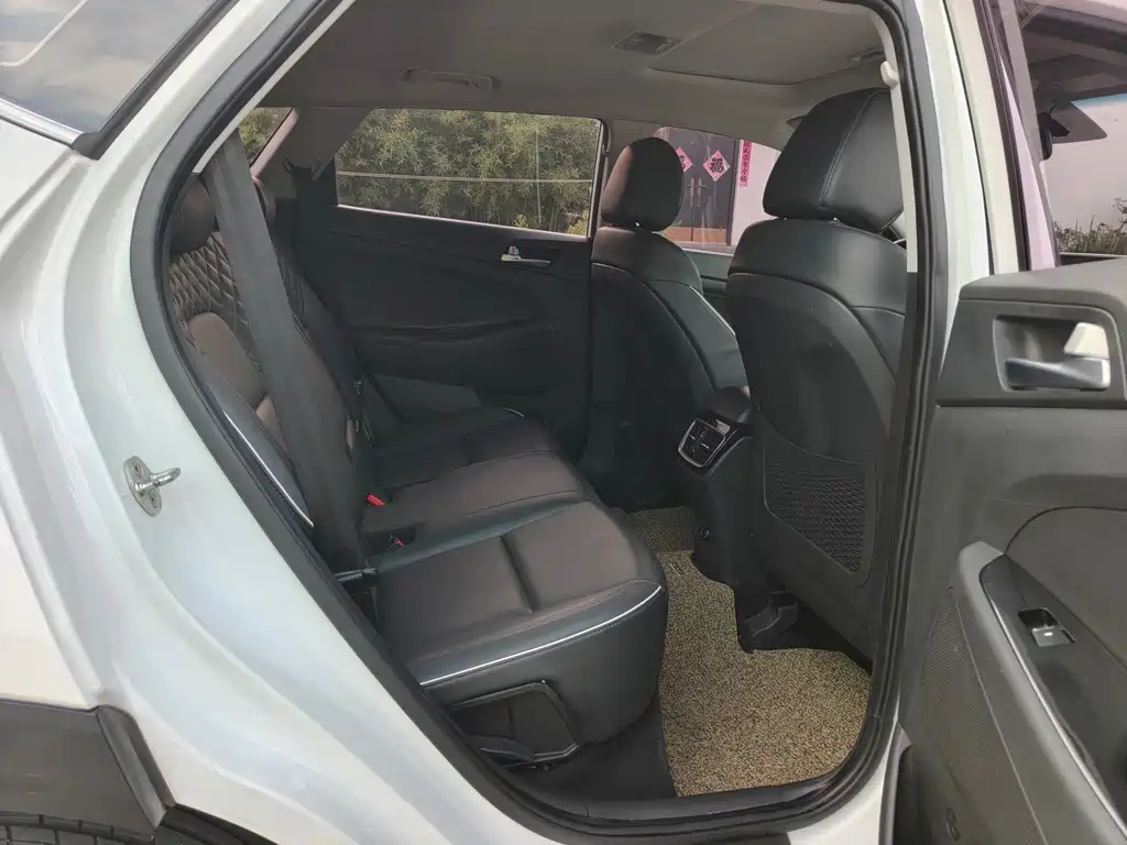 Hyundai Tucson — миниатюра 12