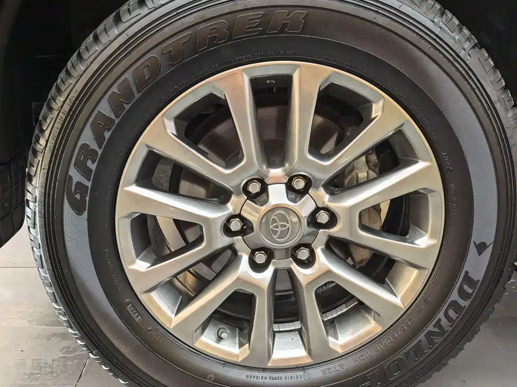 Toyota Prado — миниатюра 22