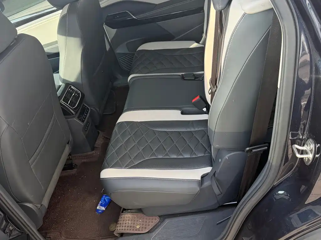 Volkswagen ID.6 Crozz — миниатюра 8