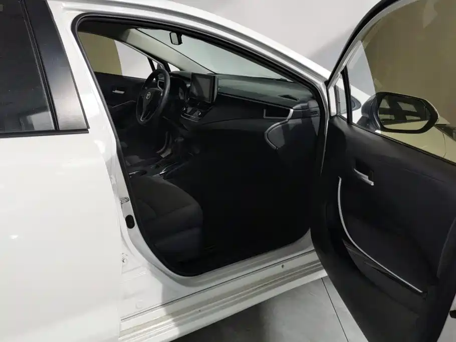 Toyota Corolla — миниатюра 8