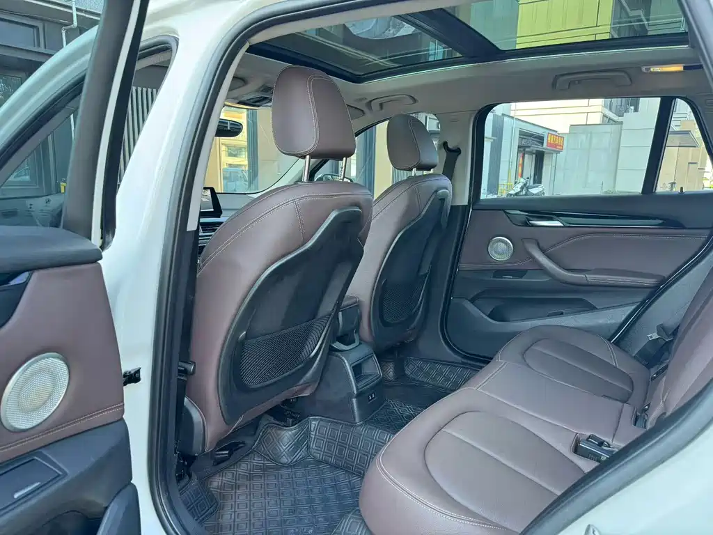 BMW X1 — миниатюра 4