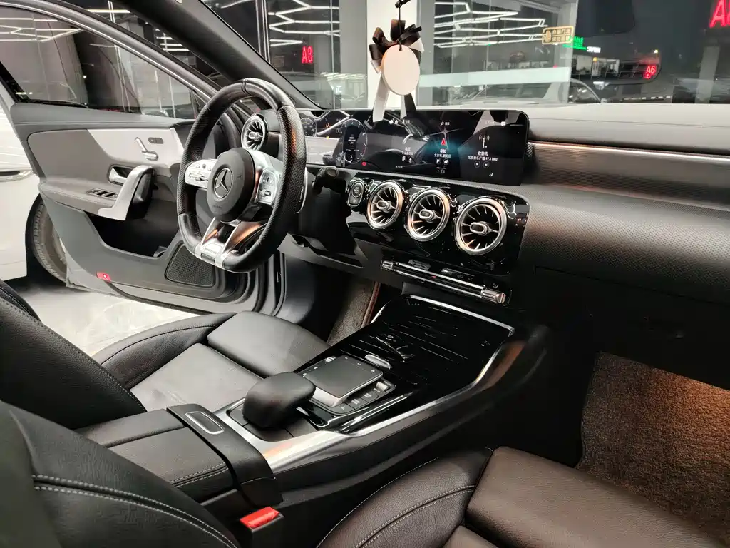 MERCEDES-BENZ A CLASS AMG