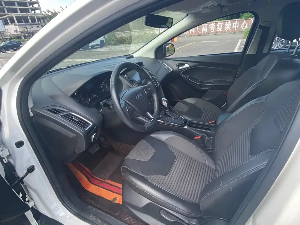 Ford Focus — миниатюра 8