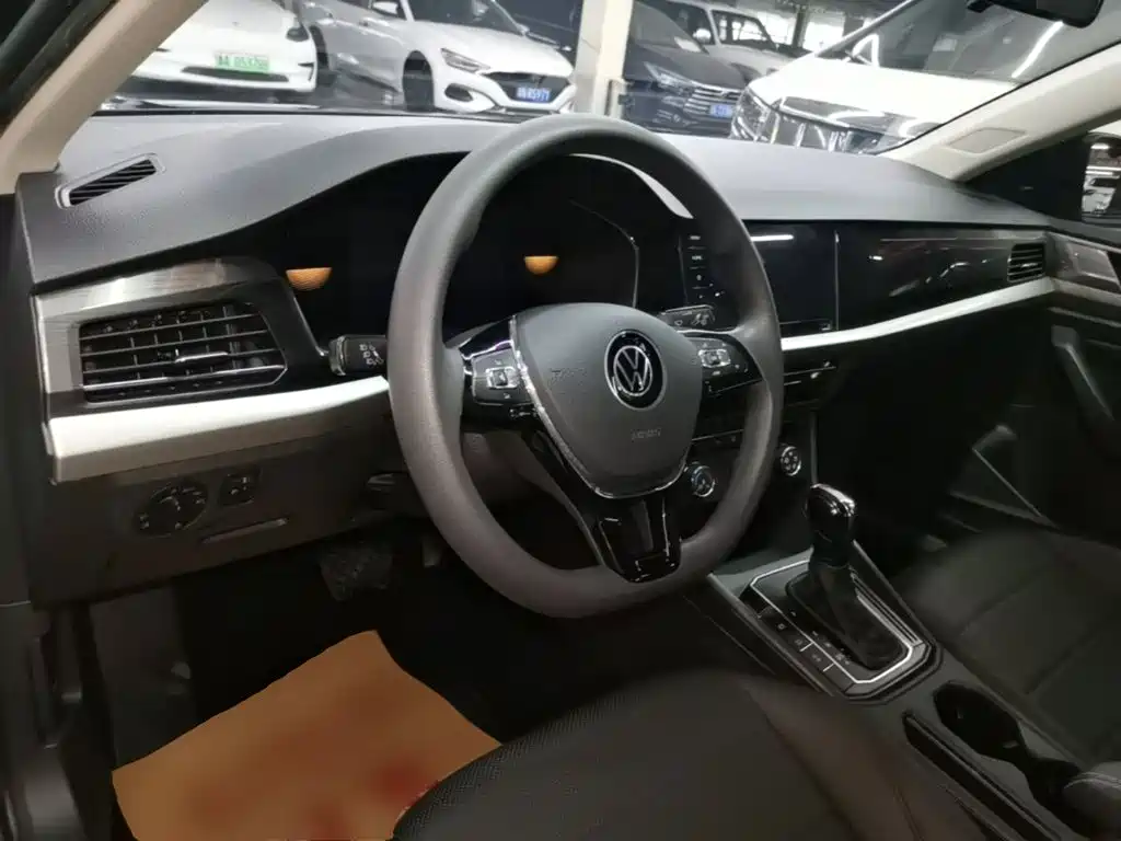 Volkswagen Lavida — миниатюра 10