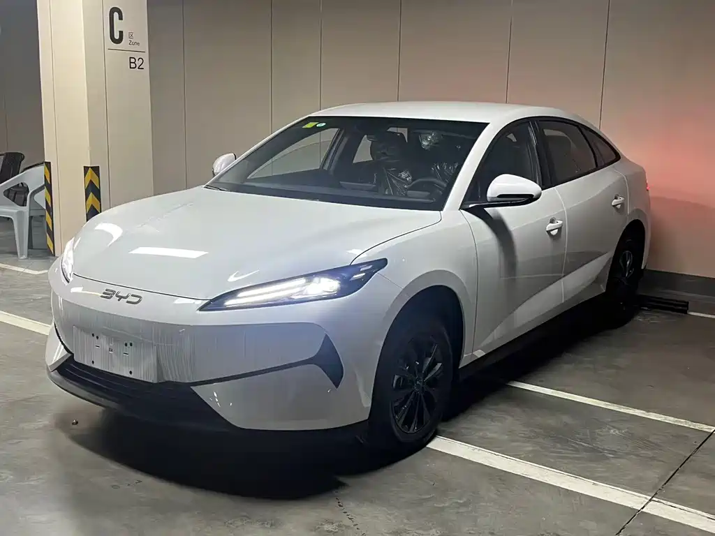 Byd 比亚迪e7 0