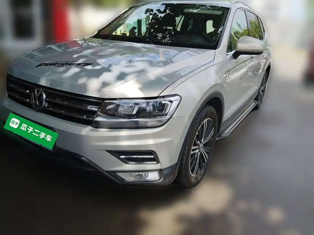 Volkswagen Tiguan L — миниатюра 2