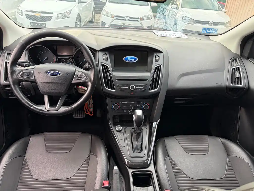 Ford Focus — миниатюра 8