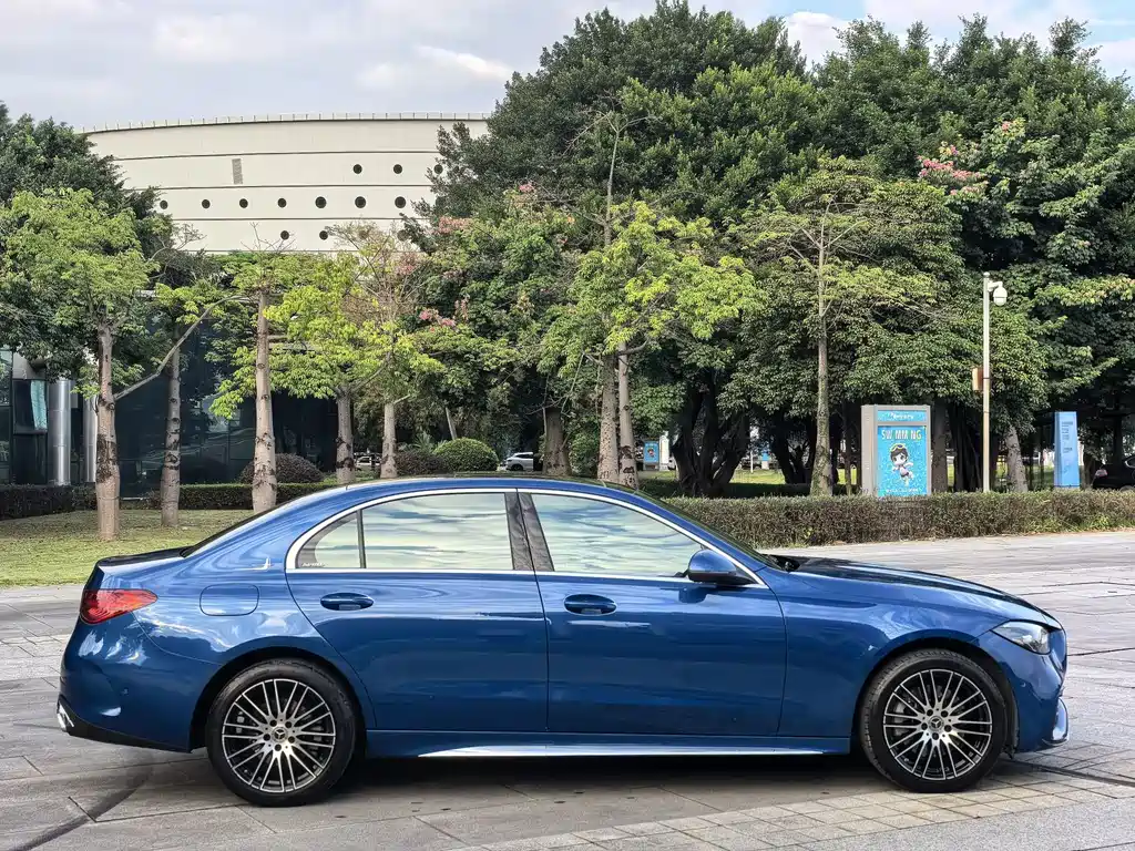 Mercedes-Benz C-Class — миниатюра 4