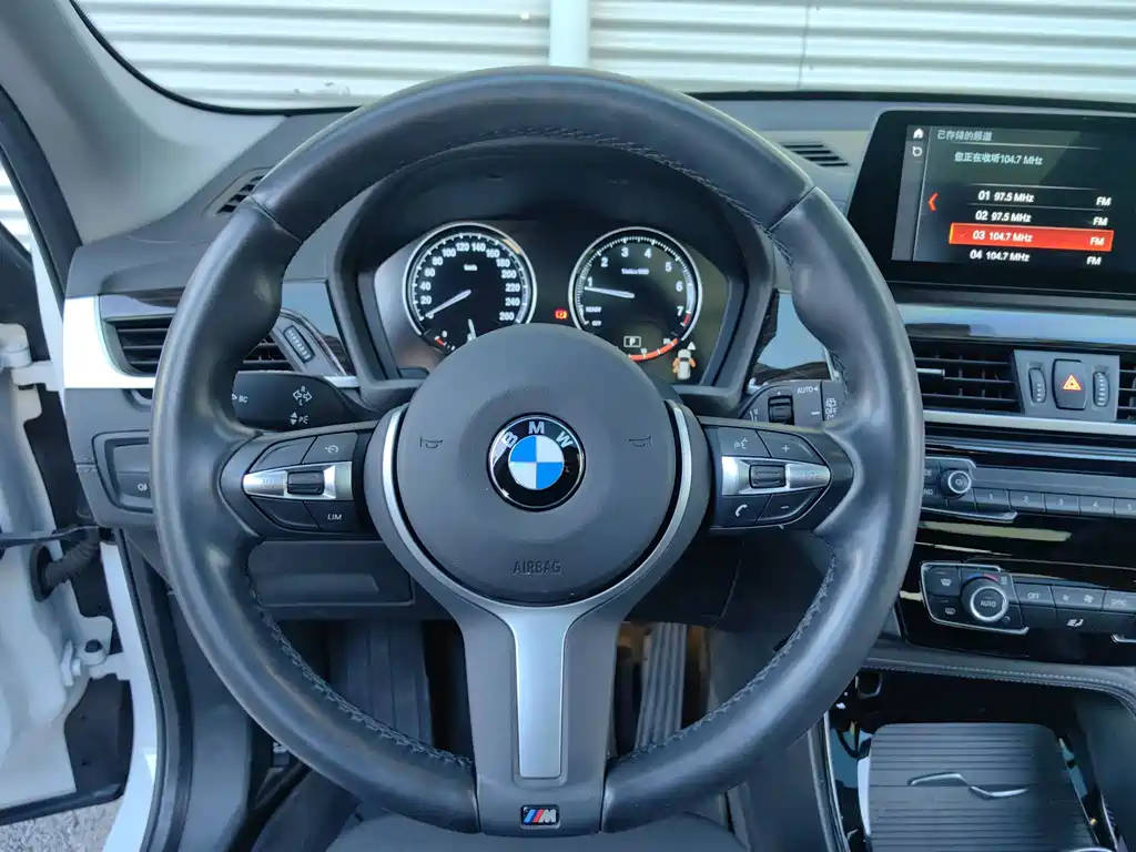 BMW X1 — миниатюра 11