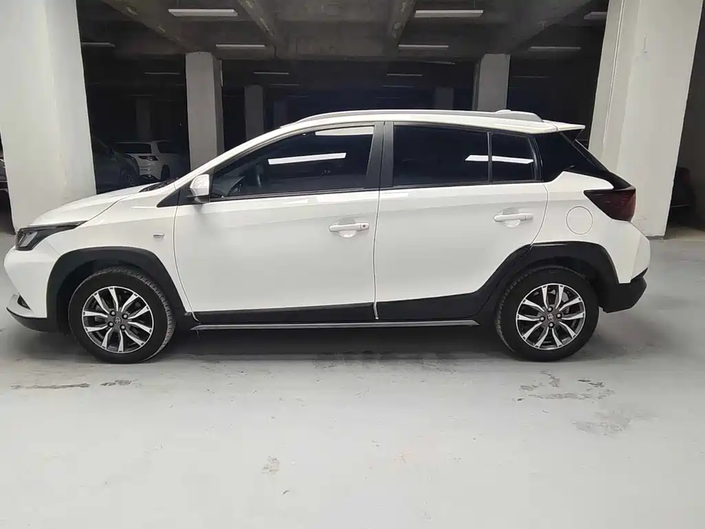 TOYOTA YARIS L ZHIXUAN