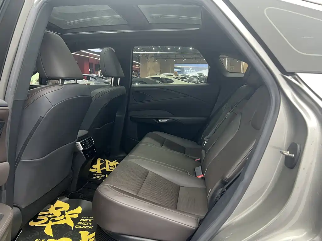 Lexus RX — миниатюра 14