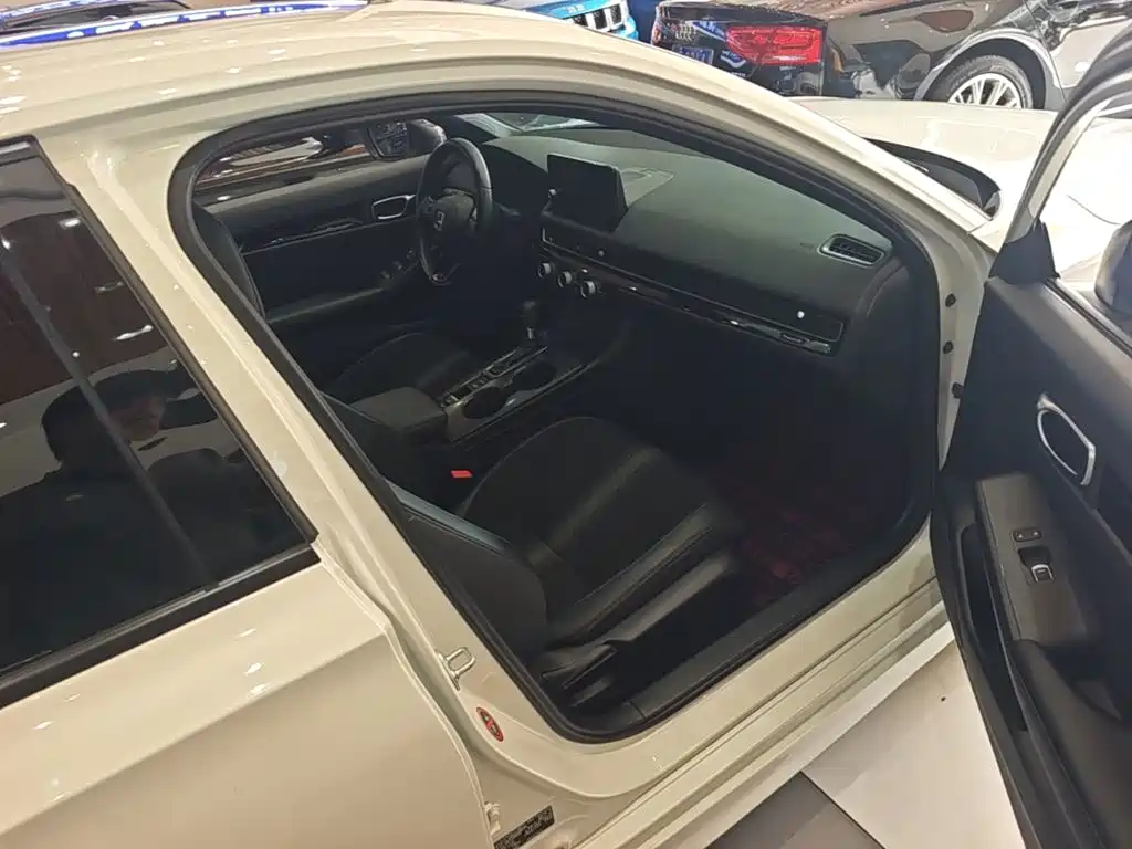 Honda Civic — миниатюра 7