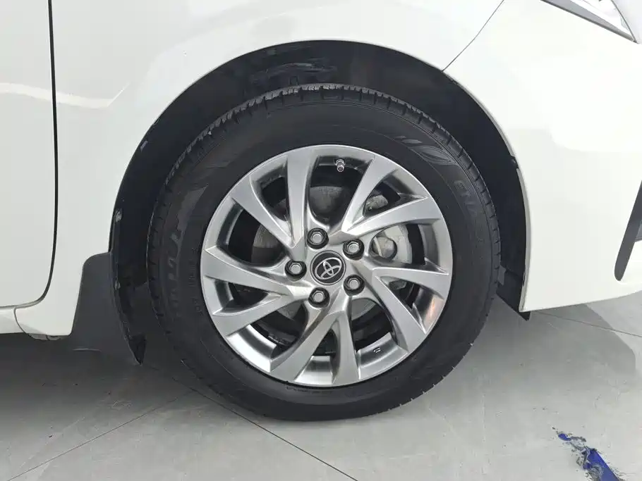 Toyota Corolla — миниатюра 6