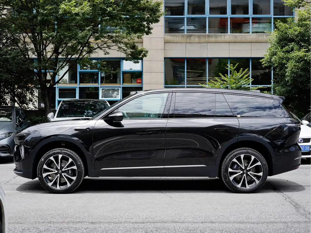 NIO ES8 2024 75kWh