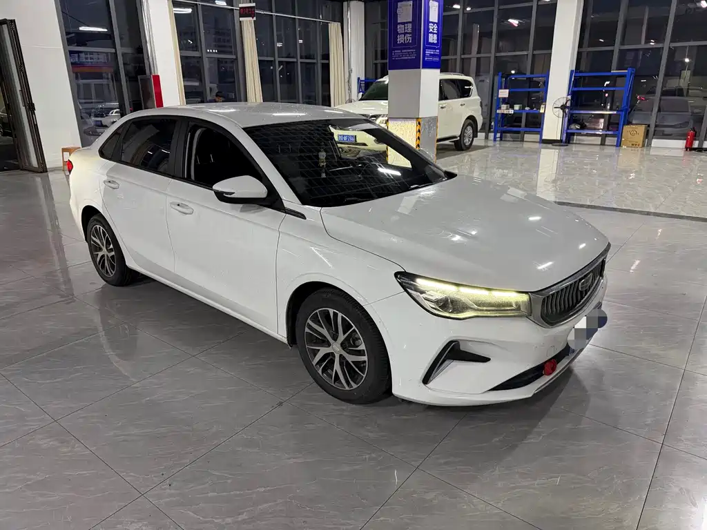 Geely Emgrand — миниатюра 3
