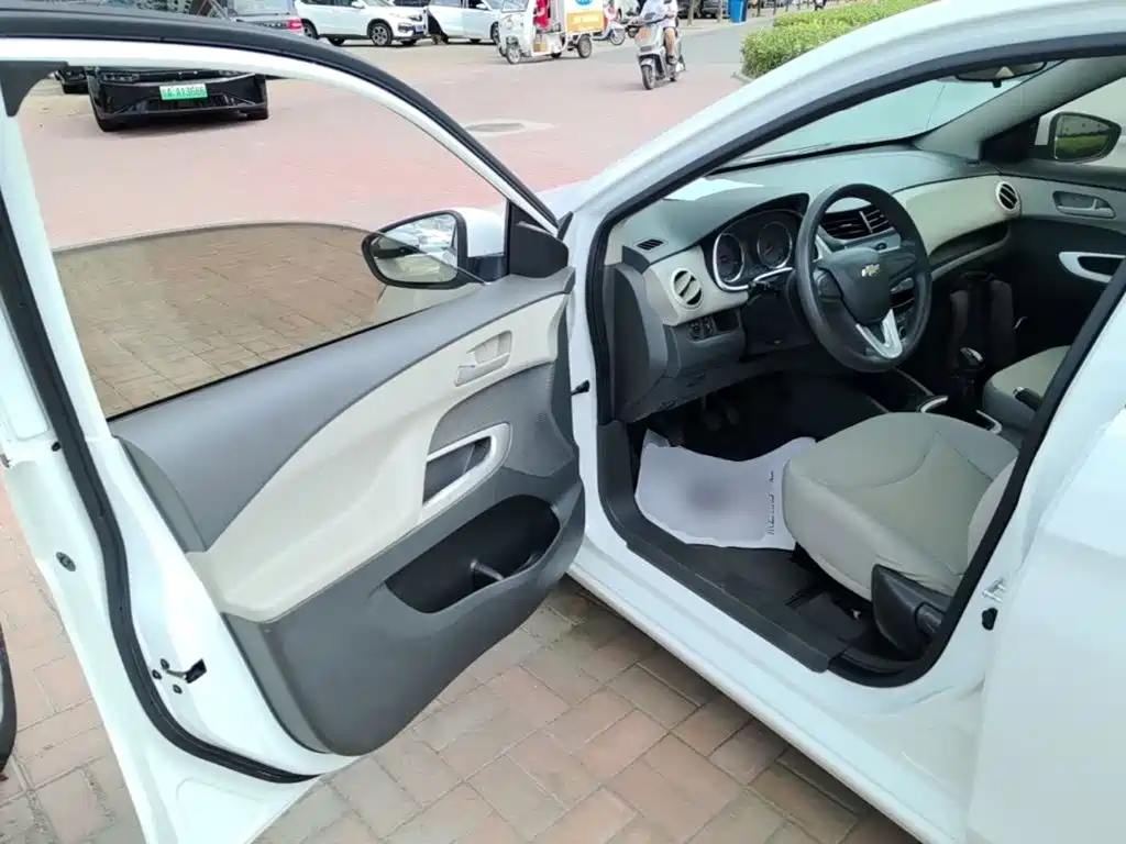 Chevrolet Sail — миниатюра 16