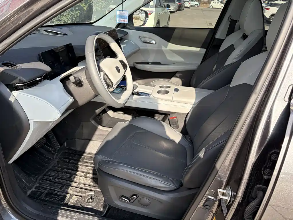 CHANGAN UNI Z NEW ENERGY