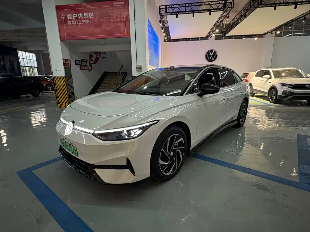 VOLKSWAGEN ID.7 VIZZION