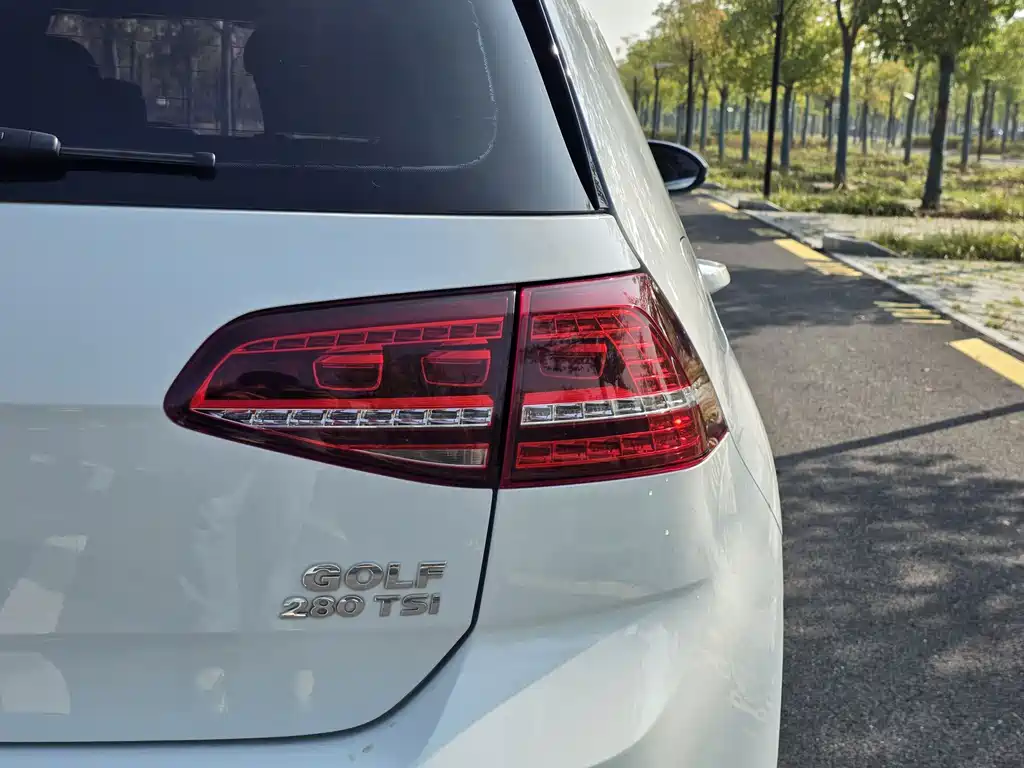 Volkswagen Golf — миниатюра 22