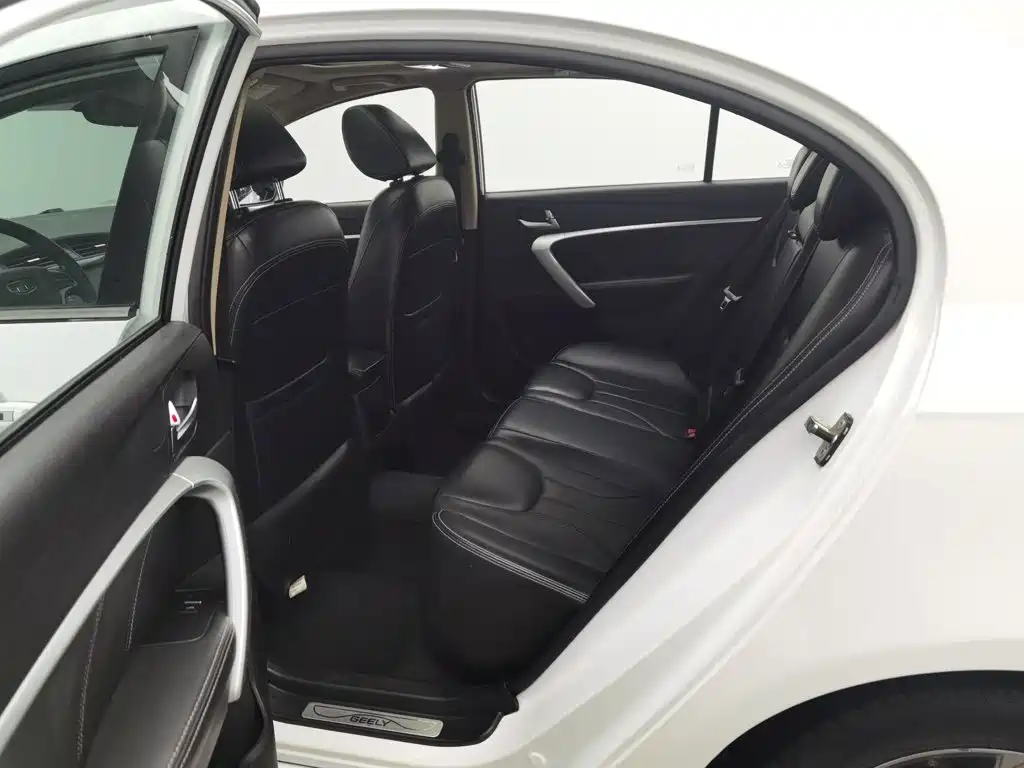 Geely Emgrand — миниатюра 15