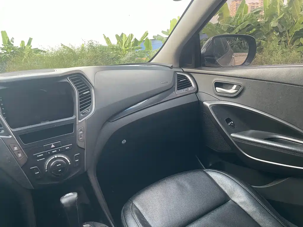 Hyundai Santa Fe — миниатюра 17
